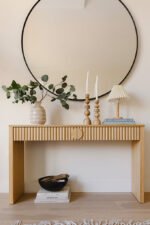 Lily-Console Table with Mirror