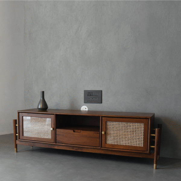 The Urban Chic Console