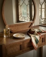 Rumi Vanity with Stool - Image 4